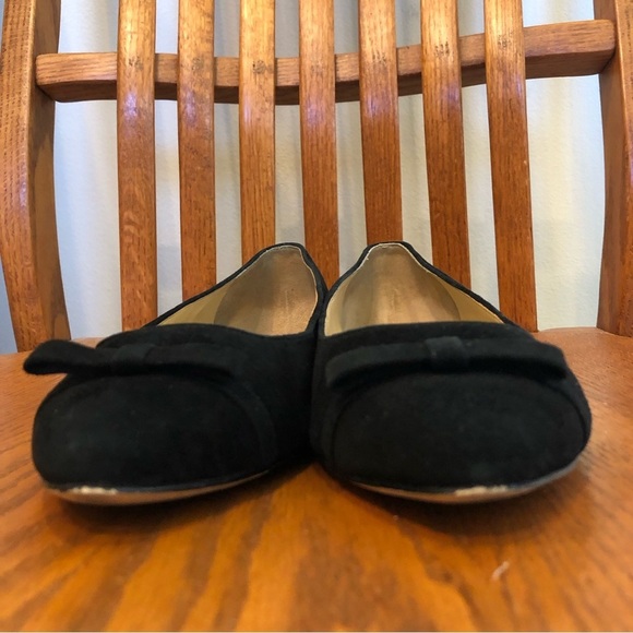 🌈 6/$60, Talbots Edison Black Suede Bow Vamp Point Toe Flat, Size 9.5 - Picture 6 of 11
